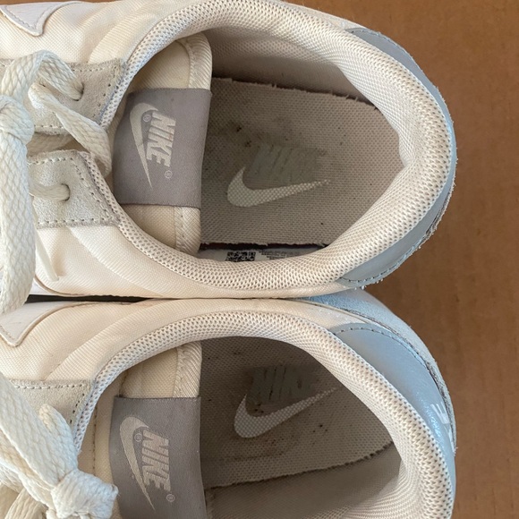 Nike Women's DBreak Lifestyle Shoes | US 8.5 - Picture 5 of 8